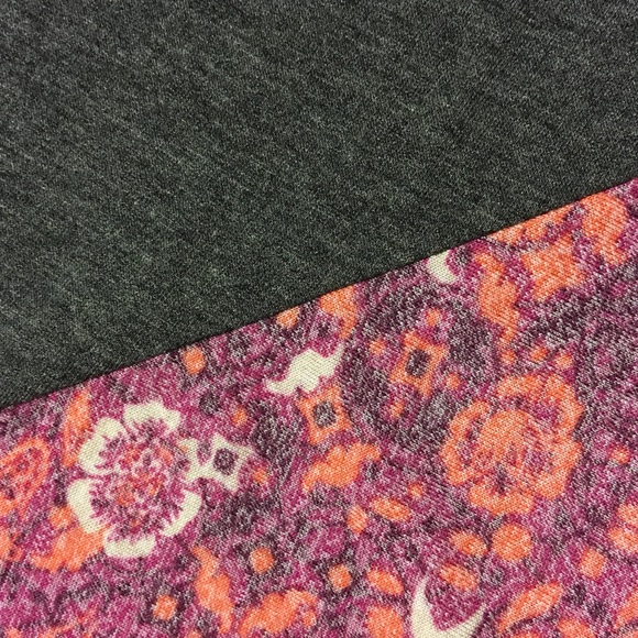 LuLaRoe Floral Randy Raglan Tee - Picture 3 of 5